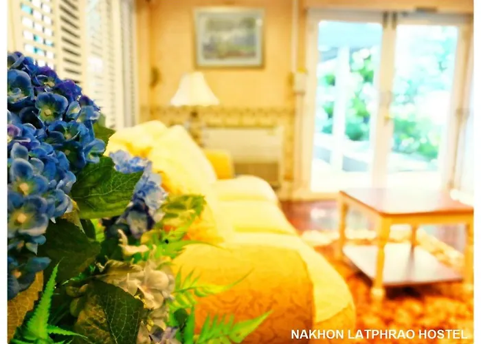 Nakhon Latphrao Ostello